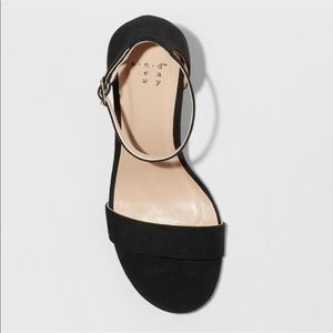 A New Day; Heels 👠